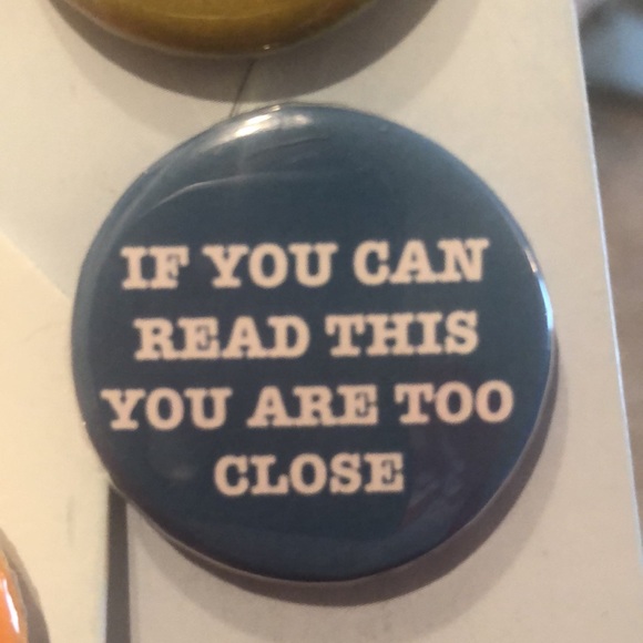 Round Buttons (7) backside Pins - Picture 5 of 10